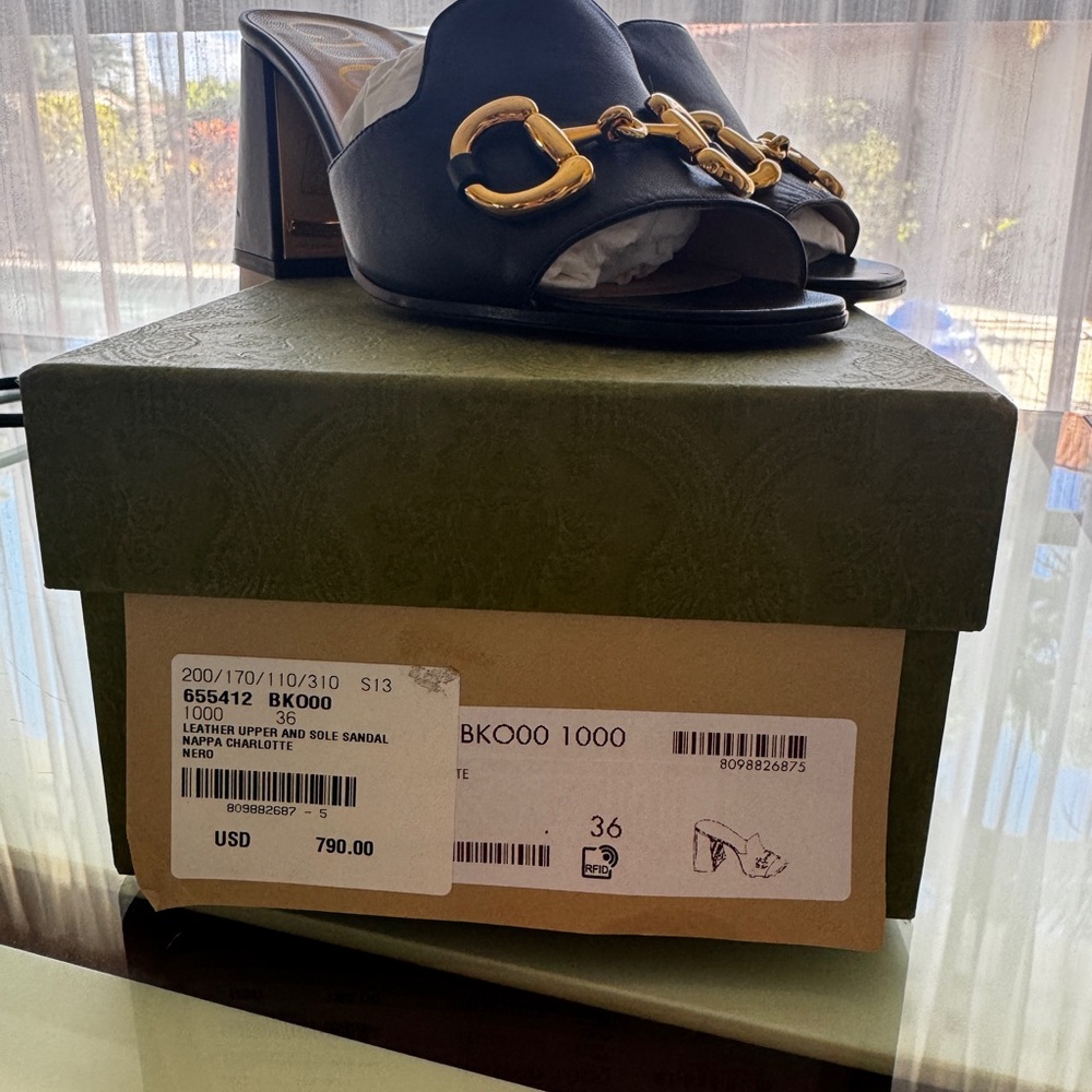GUCCI Sandals Size 36 EXCELLENT condition - Picture 2 of 4